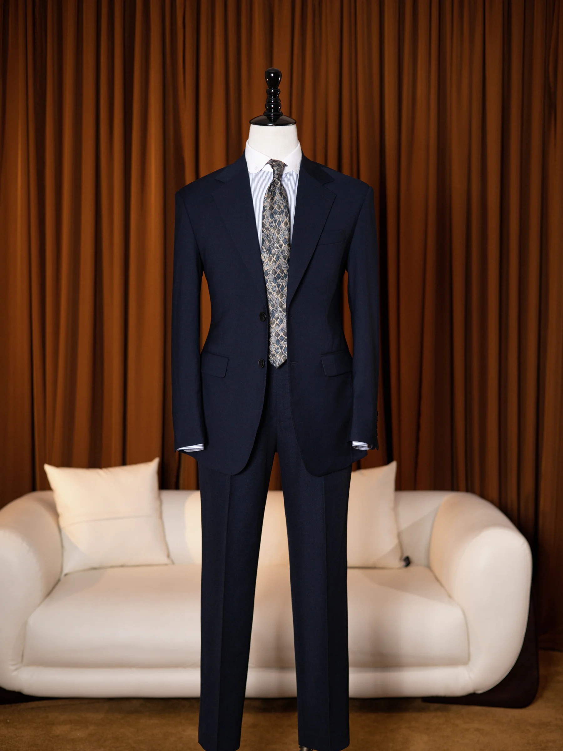 Suit Xanh Navy Cổ Notch