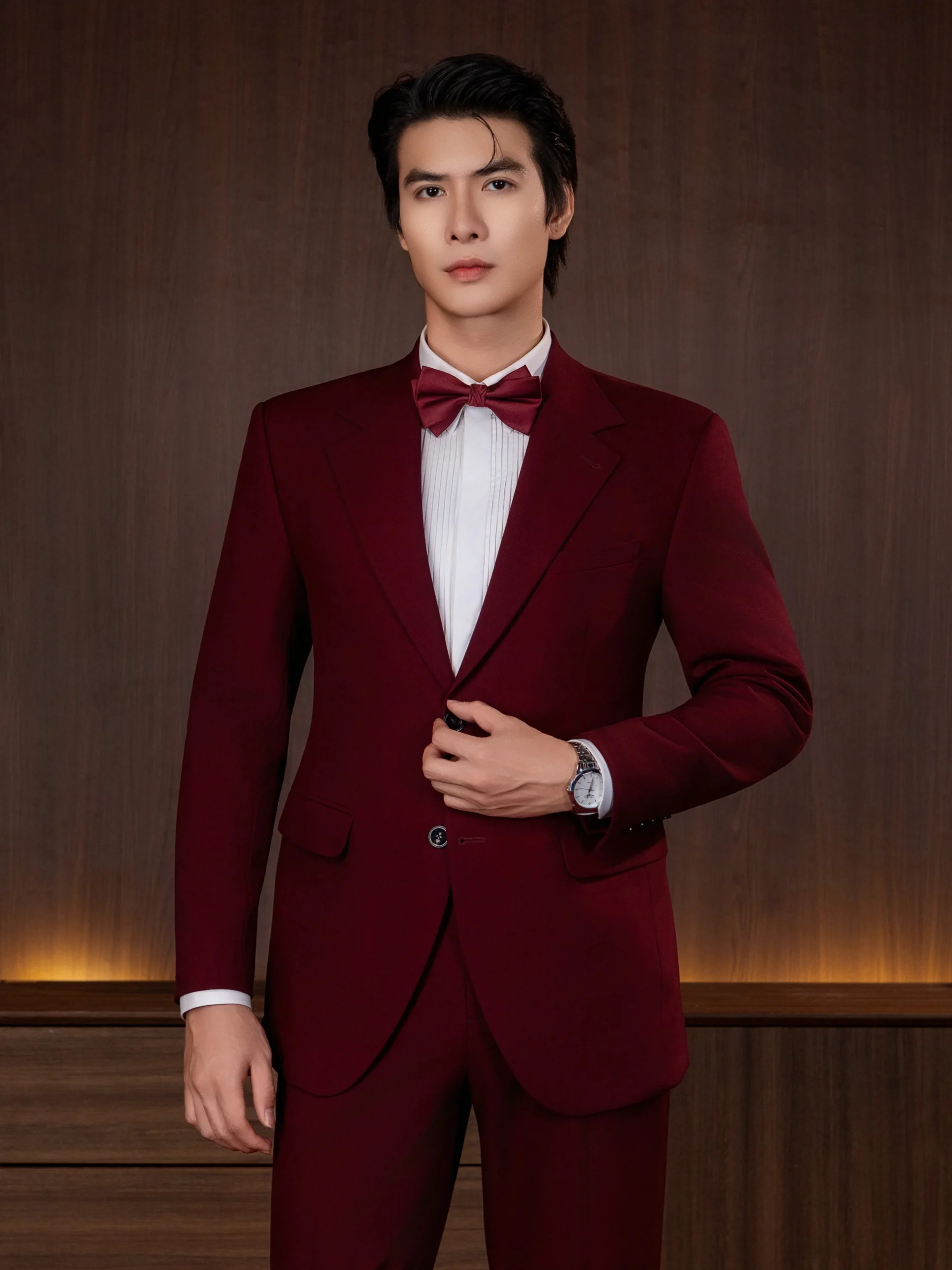 Suit Burgundy Ve Notch Lapel