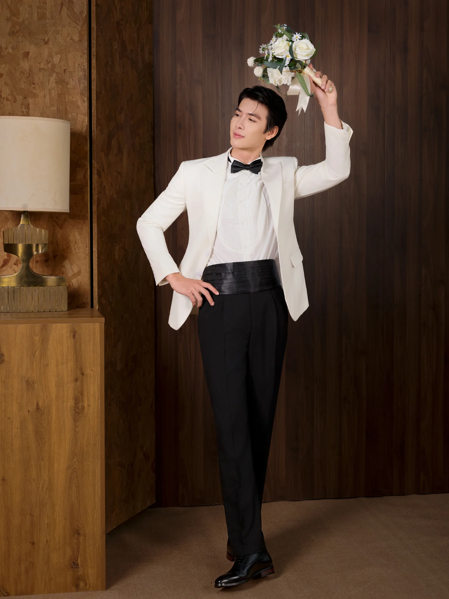Suit Trắng