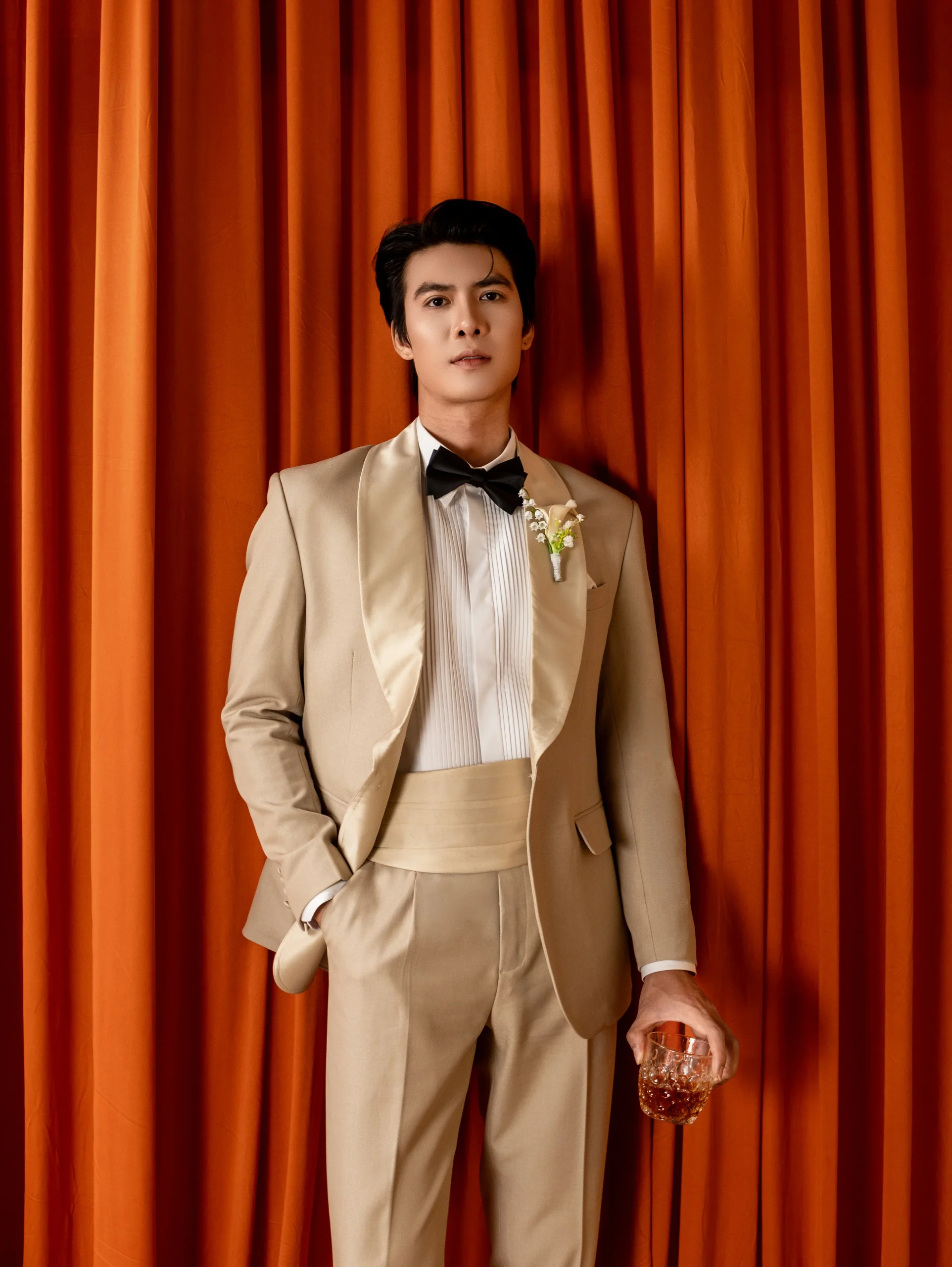 Bộ Vest Chú Rể Champagne – Tuxedo 1 Nút Sang Trọng